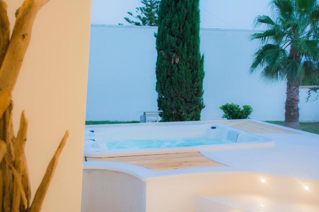 B&B Valentino Luxury Rooms By Salentolimit Порто-Чезарео Экстерьер фото